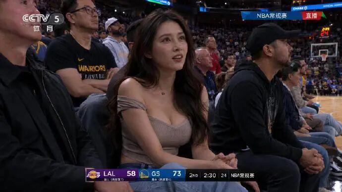 开云-这才是现场摄影师该干的事！